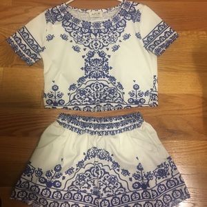 Two piece clothing set